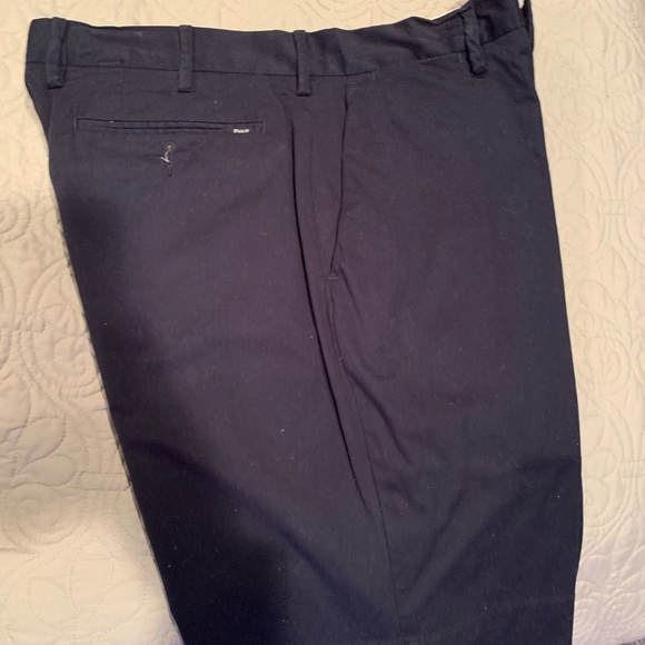 Polo shorts - Picture 2 of 2